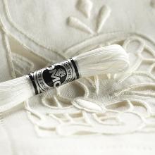 Fils à broder DMC - Broderie blanche