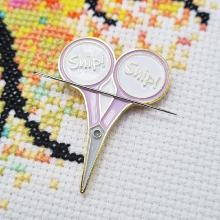 Porte-aiguille aimant ciseaux de broderie