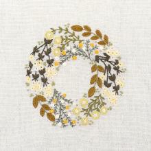 Couronne de mimosa - Petite couronne de février