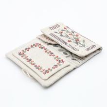Porte ciseaux & aiguilles des brodeuses