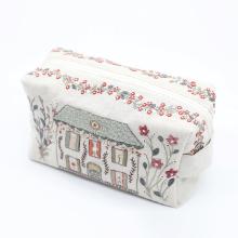 Grande trousse des brodeuses