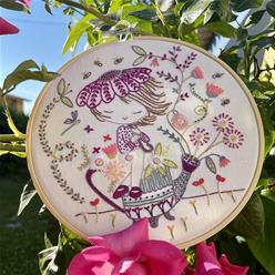 Quand Salomé s'occupe de son jardin (vendu sans cercle)