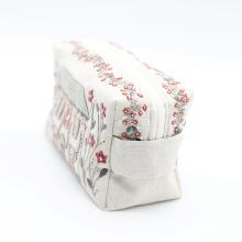Grande trousse des brodeuses