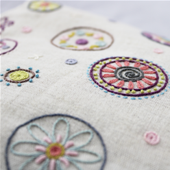 Trousse festonnée