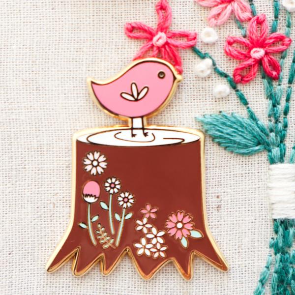 Porte-aiguilles aimanté “oiseau des bois”