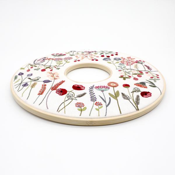 couronne printemps broderie traditionnelle